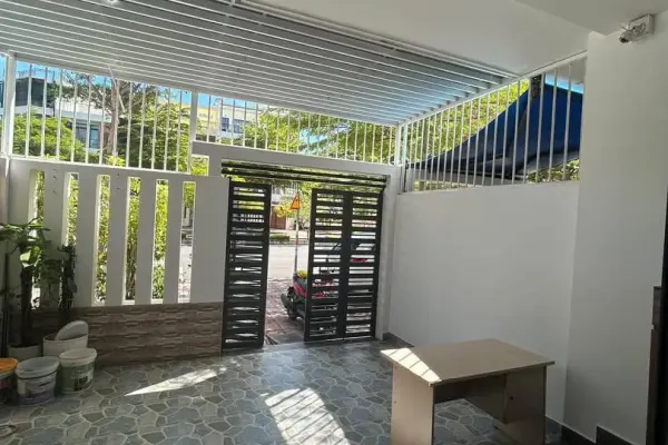 Дом, 5 спален · 400 м²