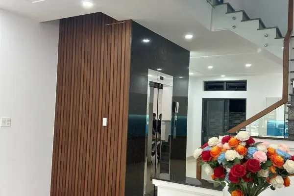 Дом, 5 спален · 400 м² 5