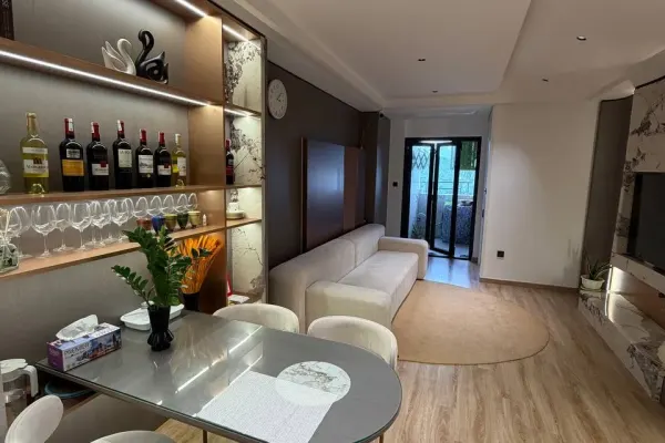 Квартира, 2 спальни · 72 м²
