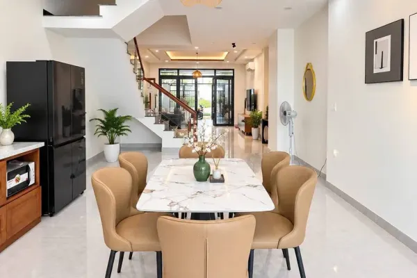 Дом, 3 спальни · 270 м² 3
