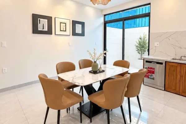 Дом, 3 спальни · 270 м² 6