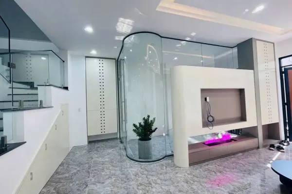 Дом, 4 спальни · 64.4 м²