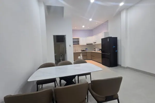 Дом, 3 спальни · 210 м² 5
