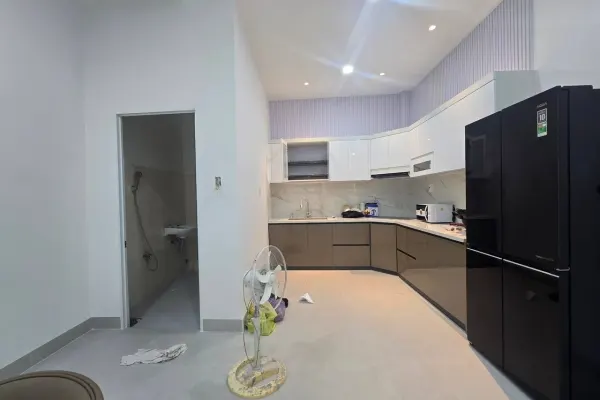 Дом, 3 спальни · 210 м² 6