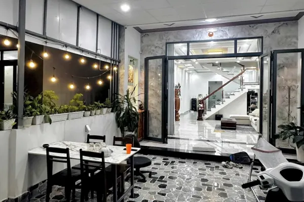 Дом, 1 спальня · 130 м² 6