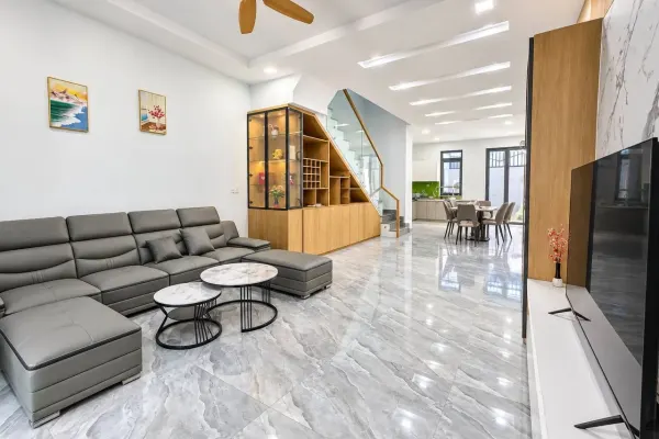 Дом, 4 спальни · 270 м² 2