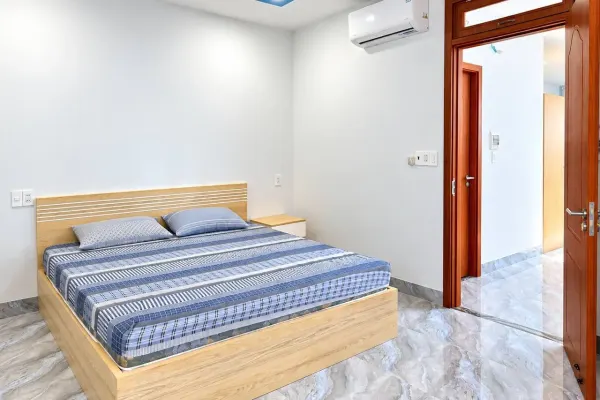 Дом, 4 спальни · 270 м² 6