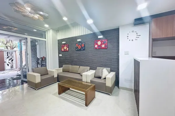 Дом, 3 спальни · 300 м² 4