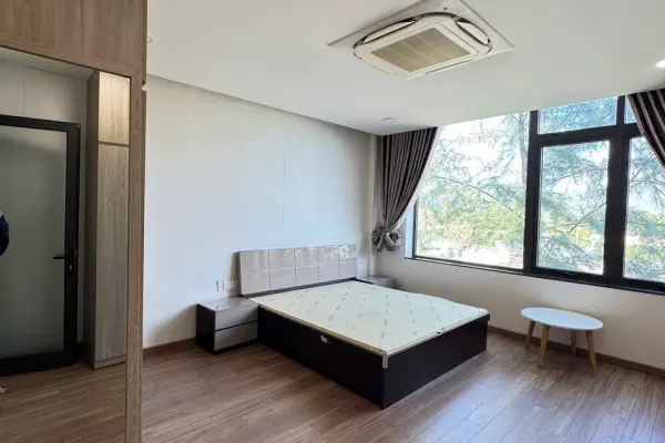 Дом, 3 спальни · 270 м² 5