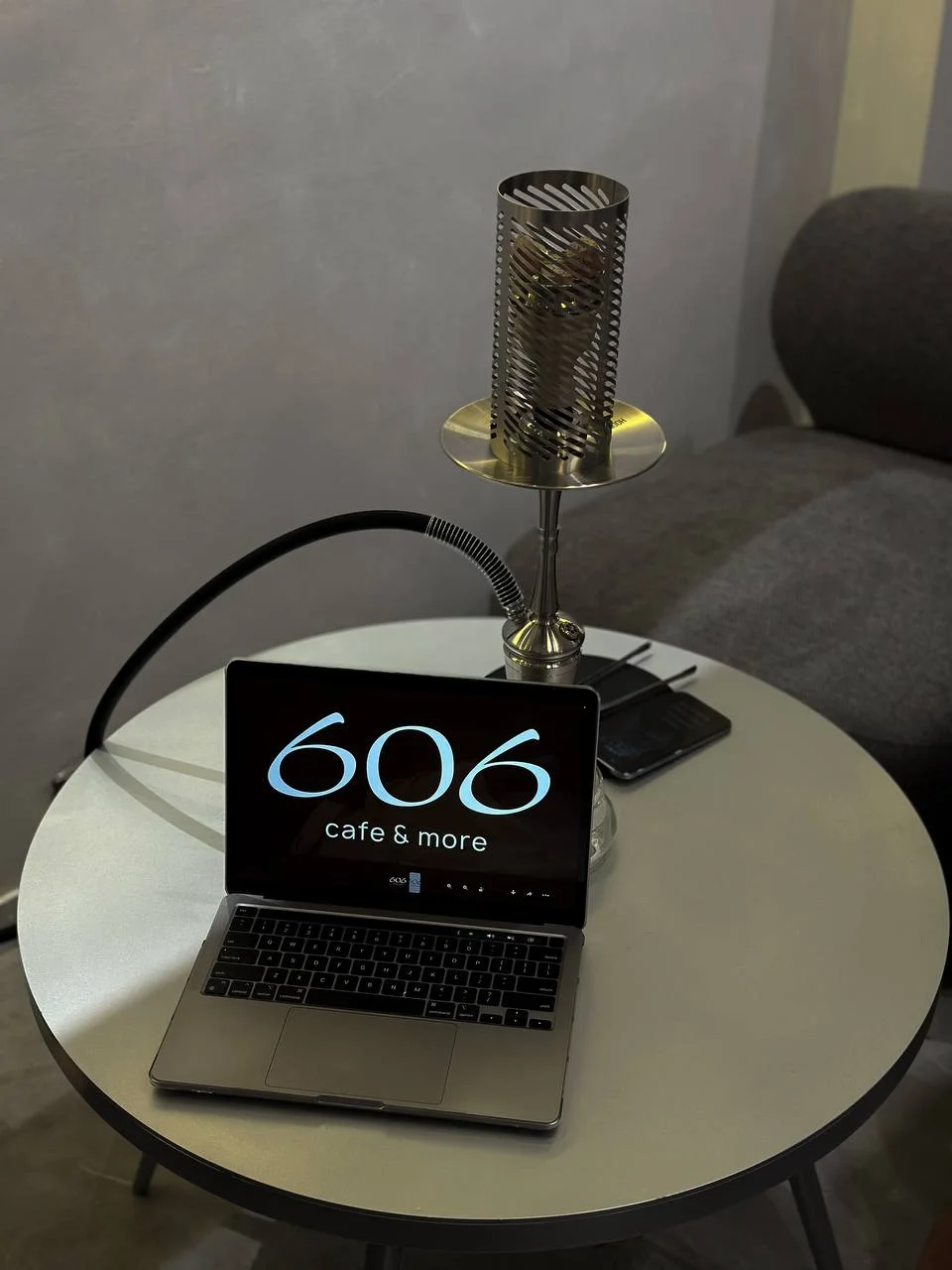 606 cafe & more